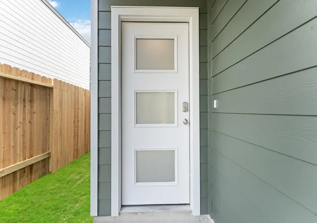 5th image of 7815 Inwood Hills Ln, Houston, TX 77088 | MLS# 75224928
