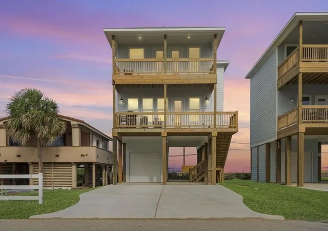 Photo 1 of Single family home for sale at 17418 Bristow, Galveston, TX 77554 | MLS# 90007740 | Listing updated on 2026-09-17