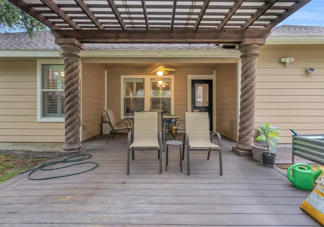 4th image of 14 Trafalgar Pl, Conroe, TX 77384 | MLS# 58493314