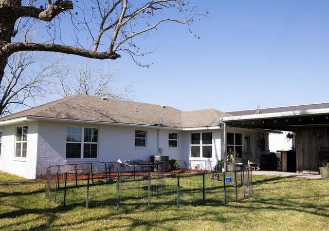 3rd image of 8652 State Hwy 111 E, Yoakum, TX 77995 | MLS# 51494098