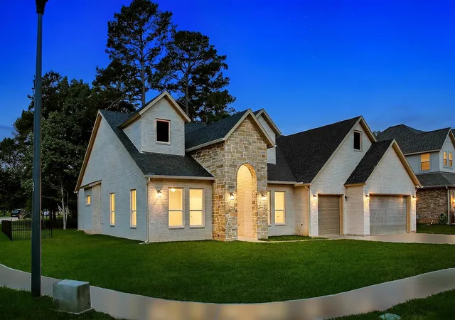 2nd image of 1511 Cafe Dumonde, Conroe, TX 77304 | MLS# 57940835