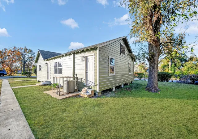 5th image of 4918 Los Angeles St, Houston, TX 77026 | MLS# 19783225