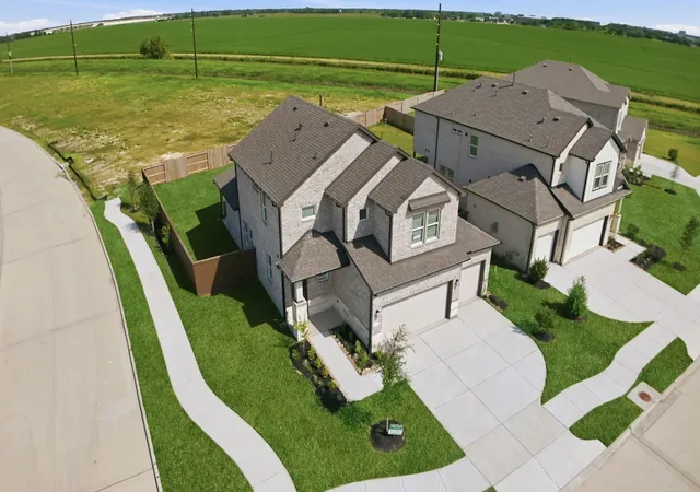 3rd image of 13727 Olympic River Ln Dr, Iowa Colony, TX 77583 | MLS# 83353194