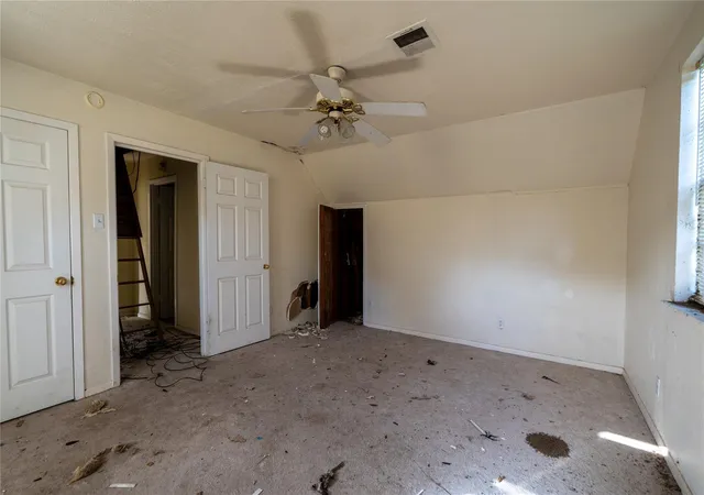 Photo 3 of Single family home for sale at 9006 Blueberry St, Houston, TX 77049 | MLS# 31423944 | Listing updated on 2026-08-25