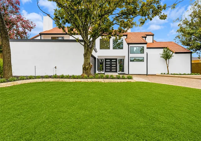 2nd image of 12002 S Circle Dr, Houston, TX 77071 | MLS# 41929927