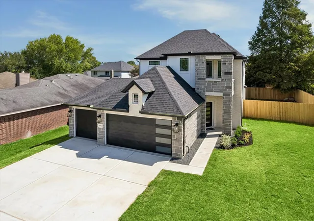 Photo 1 of Sale Pending at 10814 Windswept, Montgomery, TX 77356 | MLS# 91086319 | Listing updated on 2026-09-18