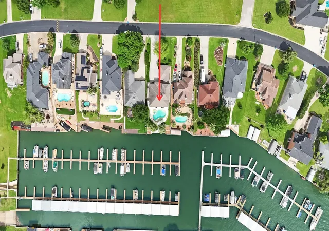 2nd image of 12516 Lake Vista Dr, Willis, TX 77318 | MLS# 23860423