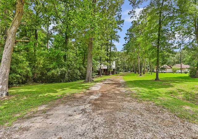 Photo 2 of Single family home for sale at 186 County Rd 637, Dayton, TX 77535 | MLS# 91708358 | Listing updated on 2026-08-31