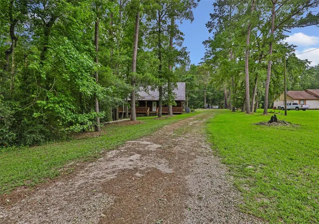 Photo 3 of Single family home for sale at 186 County Rd 637, Dayton, TX 77535 | MLS# 91708358 | Listing updated on 2026-08-31