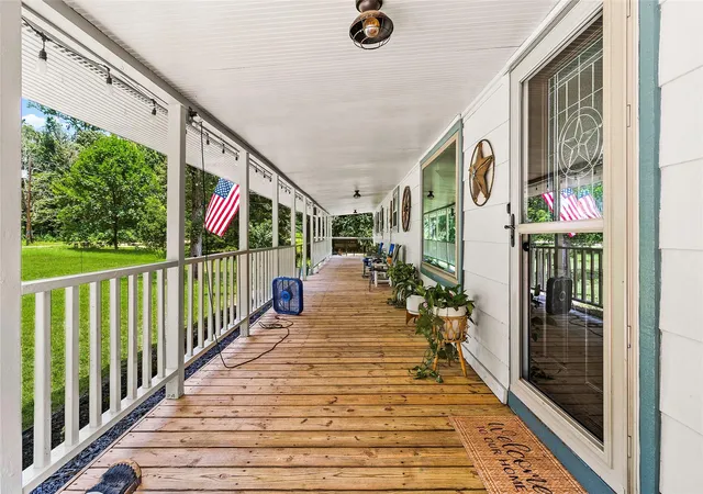 5th image of 128 E Highland Dr, Livingston, TX 77351 | MLS# 61152706