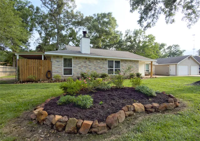 Homes for sale in Woodbranch, TX | 218 Holly Ln, Woodbranch, TX 77357 | MLS# 59351042