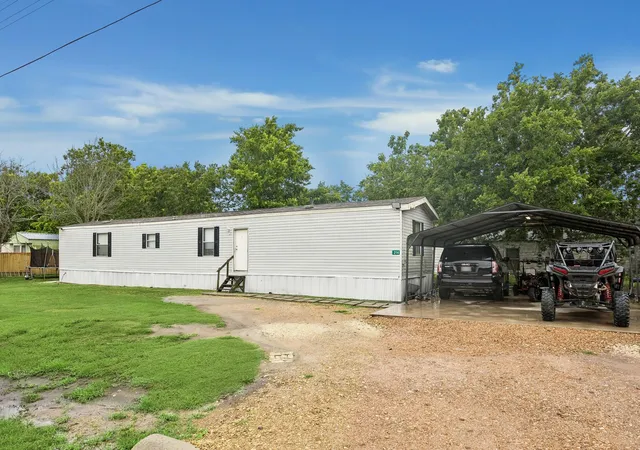 Homes for sale in Garwood, TX | 214 Arthur St, Garwood, TX 77442 | MLS# 77887078