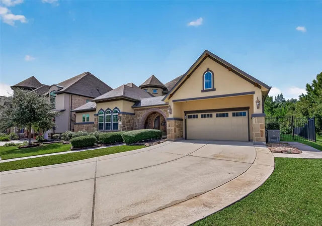 Photo 2 of Single family home for sale at 28211 Rose Clover Ln, Spring, TX 77386 | MLS# 55760732 | Listing updated on 2026-08-05