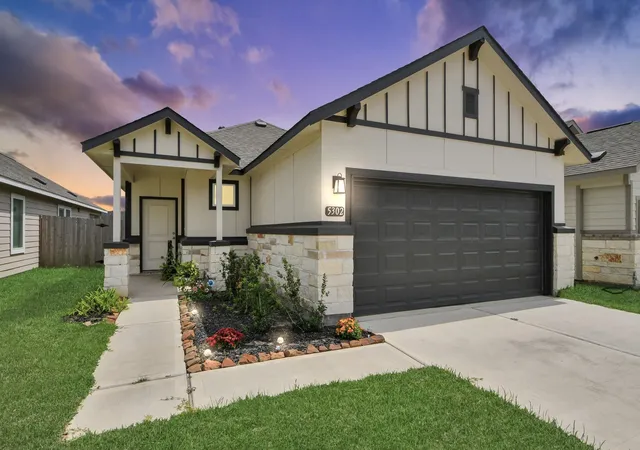 Photo 2 of Single family home for sale at 5302 Seymour Dr, Houston, TX 77032 | MLS# 2686561 | Listing updated on 2026-09-01