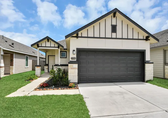 Photo 3 of Single family home for sale at 5302 Seymour Dr, Houston, TX 77032 | MLS# 2686561 | Listing updated on 2026-09-01