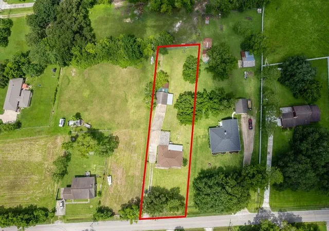 Photo 1 of Single family home for sale at 1624 Texas Ave, League City, TX 77573 | MLS# 98686635 | Listing updated on 2026-09-11