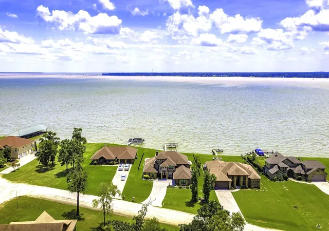 2nd image of 127 Bridgewater, Onalaska, TX 77360 | MLS# 45753820