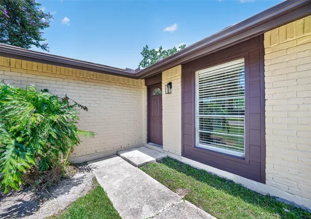 5th image of 3307 Fern Rock Dr, La Porte, TX 77571 | MLS# 16459399