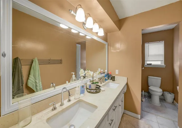 Photo 3 of Single family home for sale at 203 Leyden Ct, Katy, TX 77450 | MLS# 39400552 | Listing updated on 2026-10-08