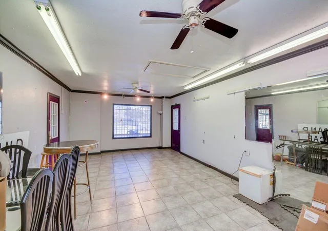 4th image of 4423 Yale St, Houston, TX 77018 | MLS# 5233002