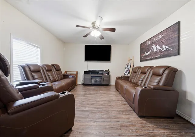 Photo 3 of Single family home for sale at 1103 James St, Deer Park, TX 77536 | MLS# 18946488 | Listing updated on 2026-08-17