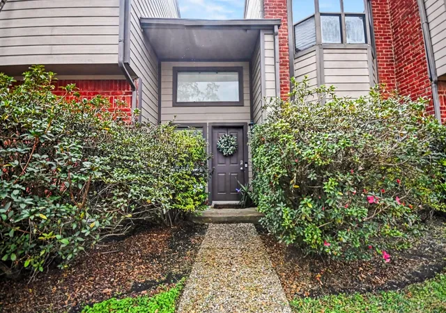 1st image of 7447 Cambridge St #73, Houston, TX 77054 | MLS# 98374747