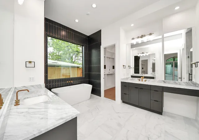 35th image of 9926 Warwana Rd, Houston, TX 77080 | MLS# 49202801