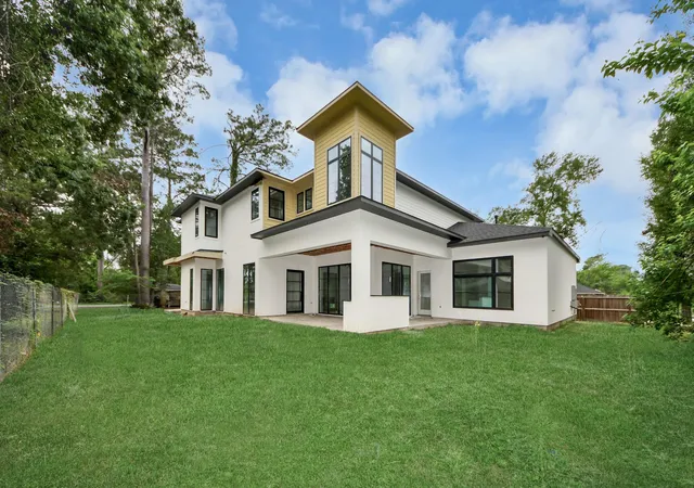 3rd image of 9926 Warwana Rd, Houston, TX 77080 | MLS# 49202801