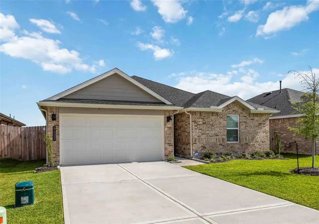 2nd image of 9522 Wall St, Texas City, TX 77591 | MLS# 74751475