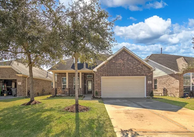 2nd image of 326 Polar Bear Trl, Crosby, TX 77532 | MLS# 5658396
