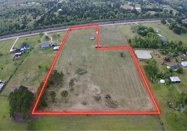 2nd image of 9715 County Road 171, Liverpool, TX 77577 | MLS# 63586129