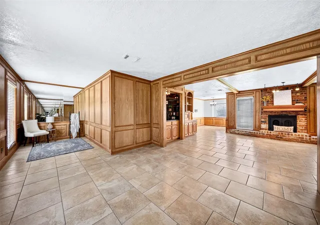 Photo 4 of Single family home for sale at 6507 Spring Leaf Dr, Spring, TX 77379 | MLS# 32012945 | Listing updated on 2026-09-23