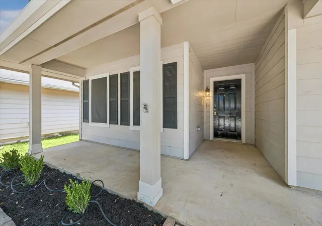 Photo 3 of Single family home for sale at 19802 Rocky Shrs Dr, Tomball, TX 77375 | MLS# 34047115 | Listing updated on 2026-09-17
