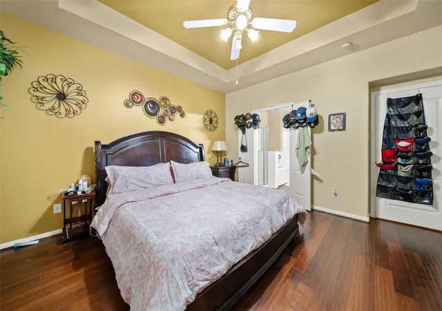 Photo 4 of Single family home for sale at 1605 Gatecreek Dr, Pearland, TX 77581 | MLS# 32775150 | Listing updated on 2025-11-30