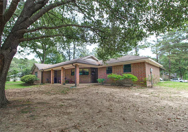 Photo 3 of Single family home for sale at 175 Checkmate, Livingston, TX 77351 | MLS# 12381088 | Listing updated on 2026-07-23