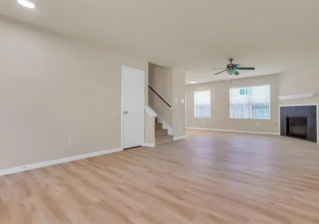 Photo 4 of Single family home for sale at 1006 Thicket Hl Ct, Houston, TX 77073 | MLS# 98872280 | Listing updated on 2026-09-14