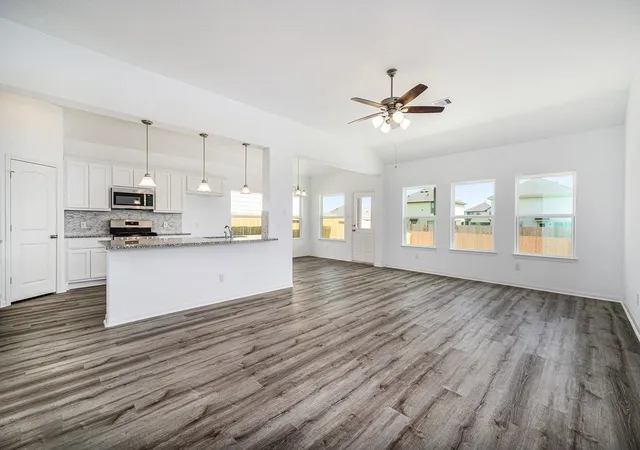 3rd image of 13054 Laura Lake Dr, Willis, TX 77318 | MLS# 40941365