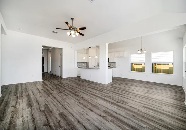 4th image of 13054 Laura Lake Dr, Willis, TX 77318 | MLS# 40941365