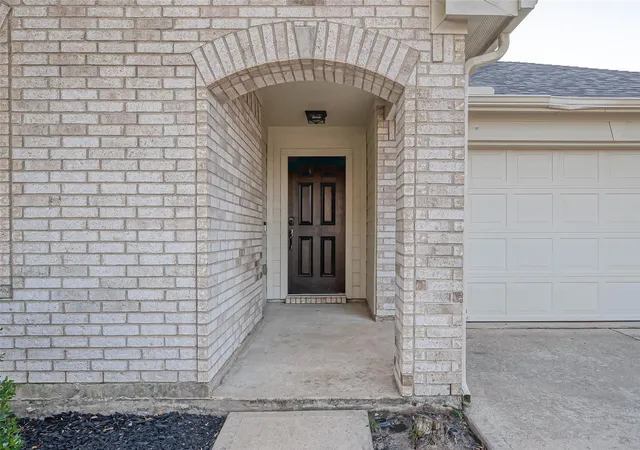 4th image of 3214 Northgate Court, Manvel, TX 77578 | MLS# 46611731