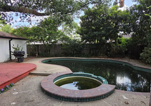 5th image of 10010 Burgoyne Rd, Houston, TX 77042 | MLS# 36815034