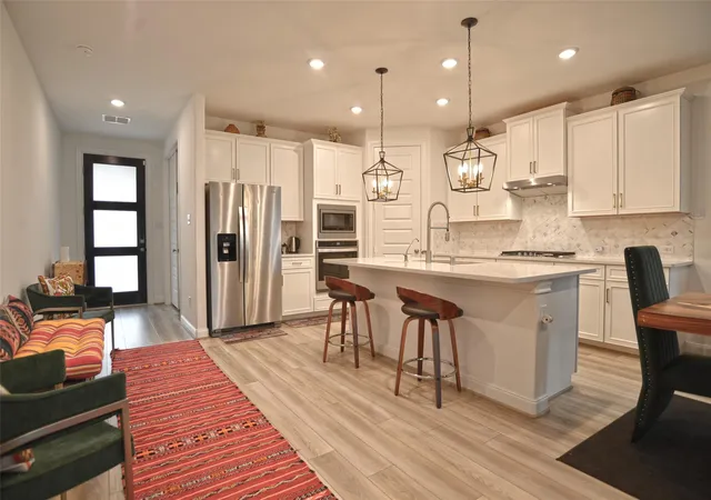 Photo 3 of Single family home for sale at 2806 Oakheath Crst Ct, Houston, TX 77089 | MLS# 82634446 | Listing updated on 2026-09-02