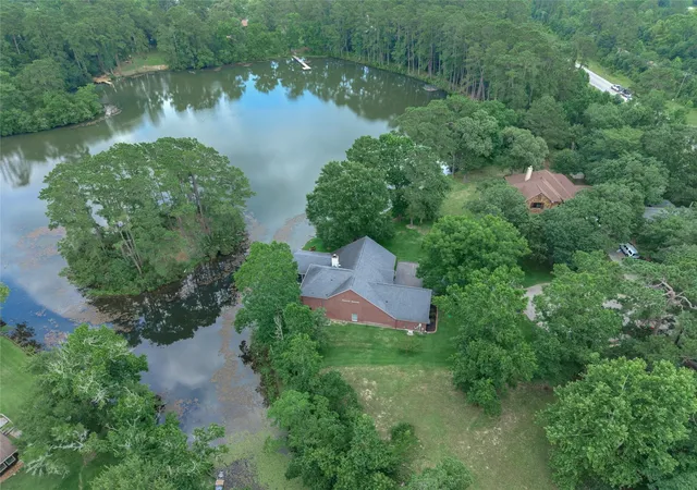 5th image of 9151 Lakeside Cir, Montgomery, TX 77316 | MLS# 25994696
