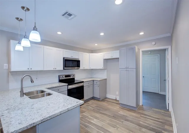 4th image of 4220 Delhi St, Houston, TX 77022 | MLS# 60993666
