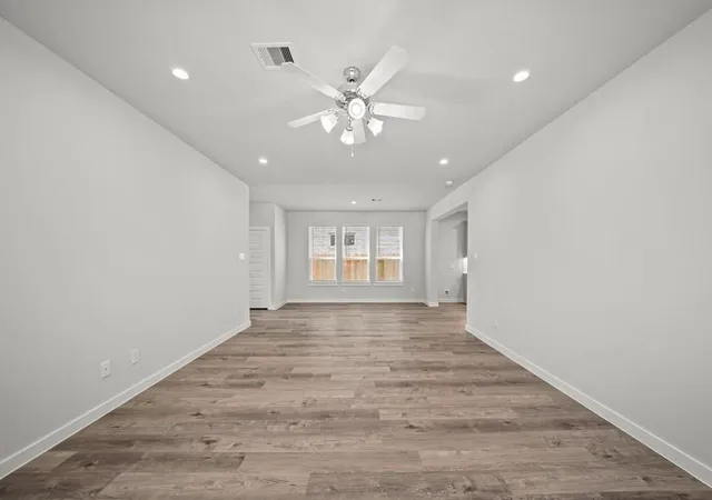 Photo 3 of Single family home for sale at 39518 Yellow Heron Way, Magnolia, TX 77354 | MLS# 27628801 | Listing updated on 2026-08-20