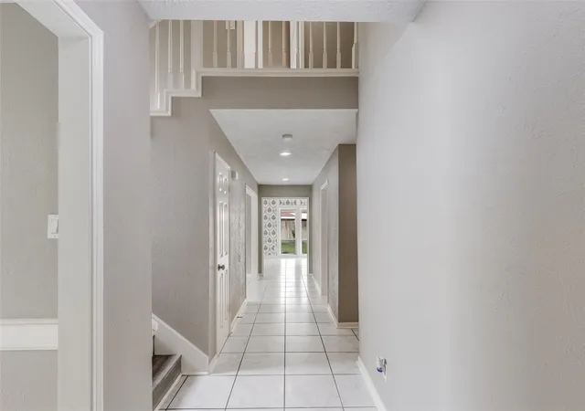 Photo 4 of Single family home for sale at 7231 Granvia Dr, Houston, TX 77083 | MLS# 92932060 | Listing updated on 2026-04-18