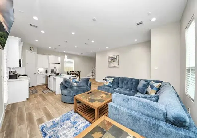 5th image of 5935 Beall St #B, Houston, TX 77091 | MLS# 47168694