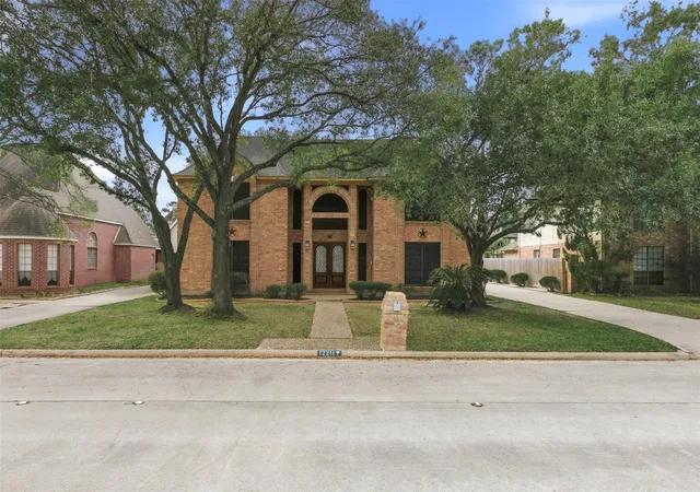 Photo 1 of Single family home for sale at 12211 Cypresswood Dr, Houston, TX 77070 | MLS# 53795456 | Listing updated on 2026-09-15