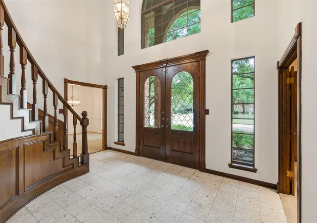 Photo 4 of Single family home for sale at 12211 Cypresswood Dr, Houston, TX 77070 | MLS# 53795456 | Listing updated on 2026-09-15