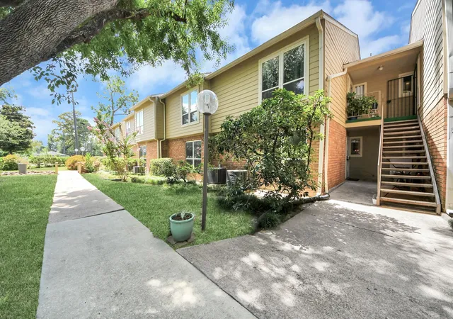 1st image of 5005 Georgi Ln, Houston, TX 77092