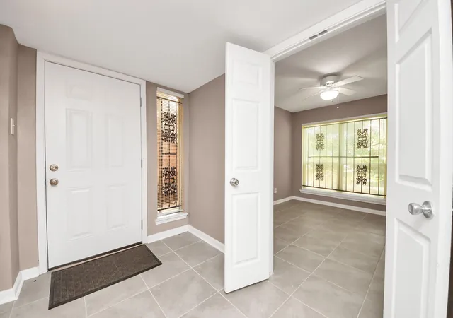 3rd image of 5005 Georgi Ln, Houston, TX 77092